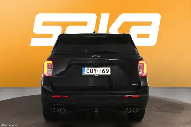 Musta Maastoauto, Ford Explorer – COY-169