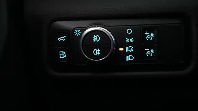 Musta Maastoauto, Ford Explorer – COY-169