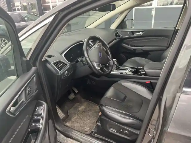 Harmaa Tila-auto, Ford S-Max – COY-179