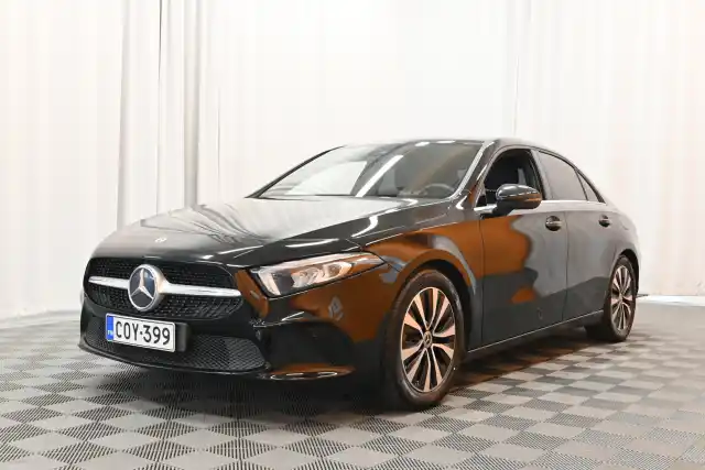 Musta Sedan, Mercedes-Benz A – COY-399