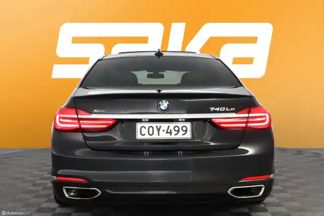 Musta Sedan, BMW 740 – COY-499