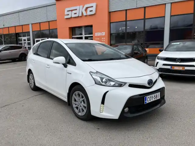 Valkoinen Tila-auto, Toyota Prius+ – COY-581