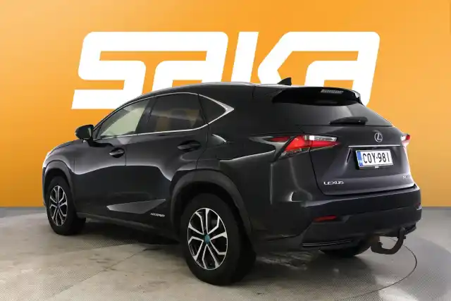 Musta Maastoauto, Lexus NX – COY-981