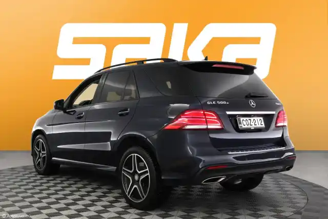 Sininen Maastoauto, Mercedes-Benz GLE – COZ-212