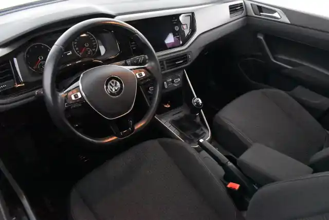 Valkoinen Viistoperä, Volkswagen Polo – CPA-851