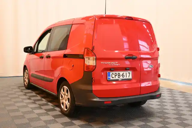 Punainen Pakettiauto, Ford Transit Courier – CPB-617