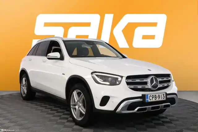 Valkoinen Maastoauto, Mercedes-Benz GLC – CPB-913