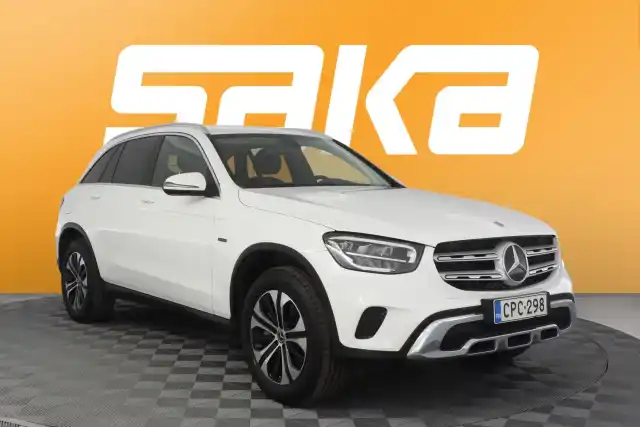 Valkoinen Maastoauto, Mercedes-Benz GLC – CPC-298