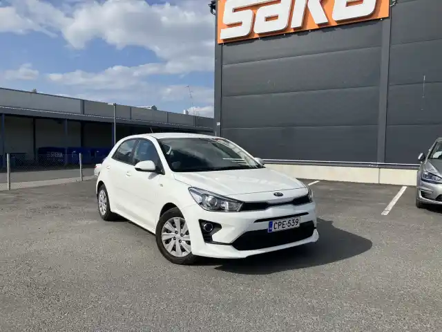 Valkoinen Viistoperä, Kia Rio – CPE-539