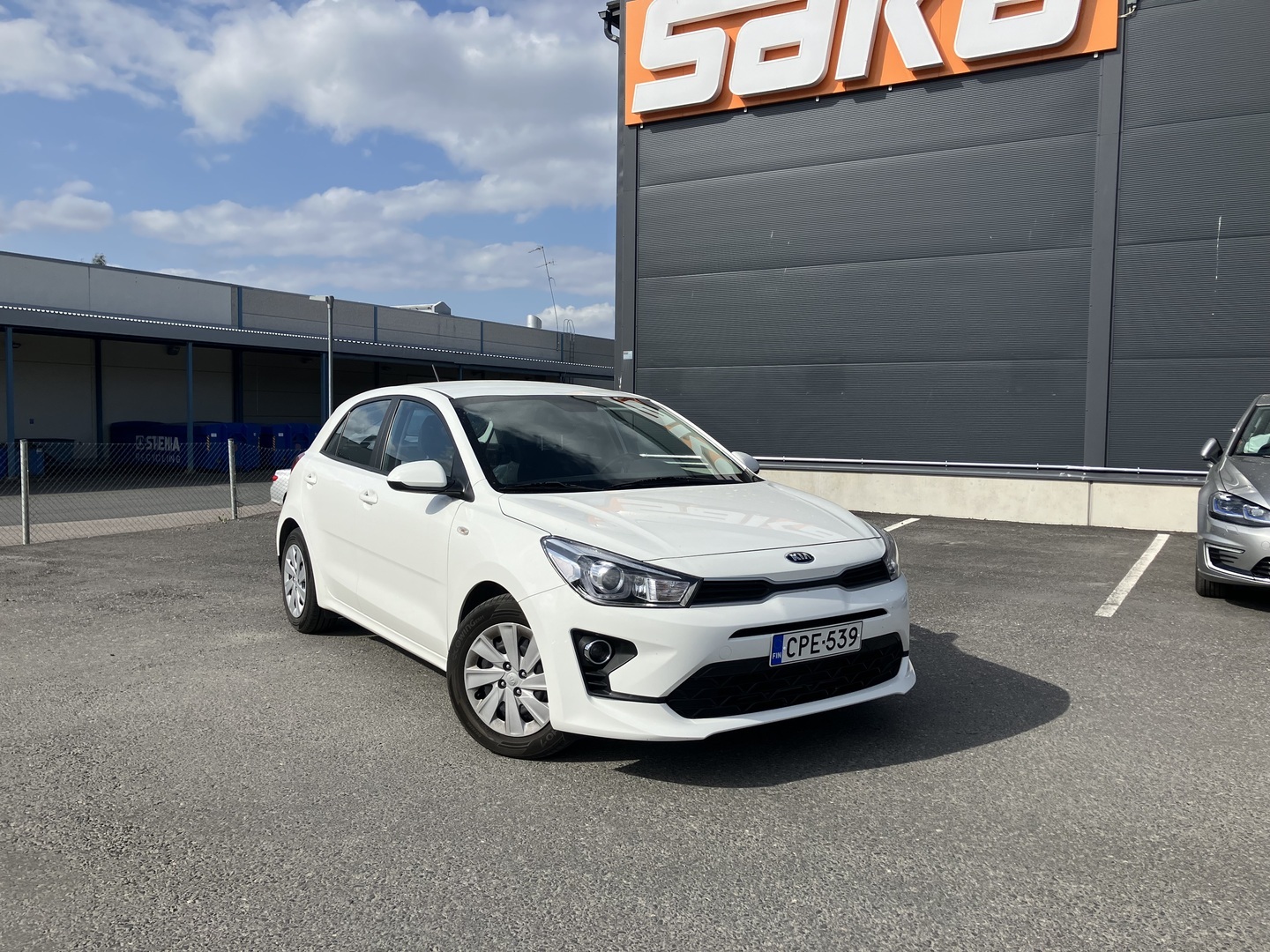 Valkoinen Viistoperä, Kia Rio – CPE-539