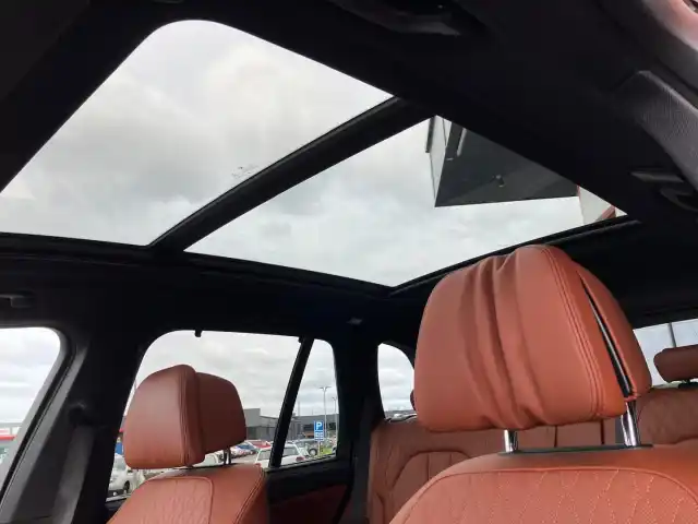Violetti Maastoauto, BMW X5 – CPF-605