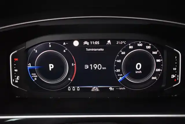 Harmaa Maastoauto, Volkswagen Tiguan – CPF-988