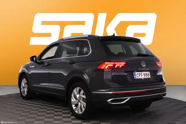 Harmaa Maastoauto, Volkswagen Tiguan – CPF-988