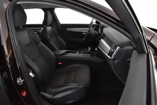 Ruskea (beige) Farmari, Volvo V90 – CPG-337