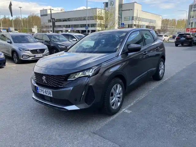 Harmaa Maastoauto, Peugeot 3008 – CPG-838