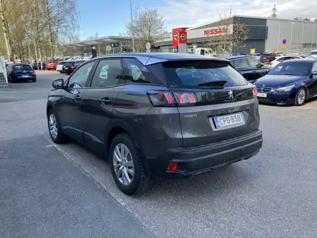 Harmaa Maastoauto, Peugeot 3008 – CPG-838