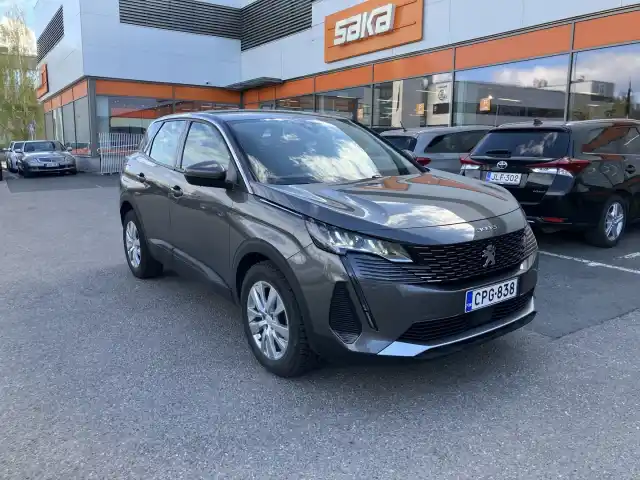 Harmaa Maastoauto, Peugeot 3008 – CPG-838