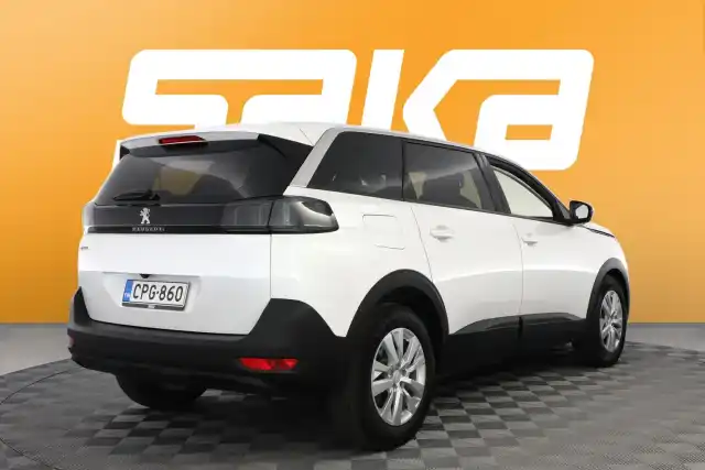 Valkoinen Maastoauto, Peugeot 5008 – CPG-860