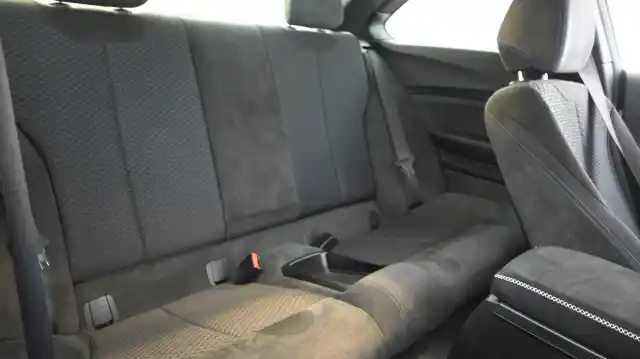 Valkoinen Coupe, BMW M235I – CPI-571