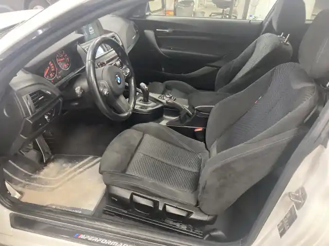 Valkoinen Coupe, BMW M235I – CPI-571
