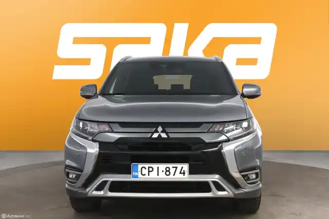 Harmaa Maastoauto, Mitsubishi Outlander PHEV – CPI-874