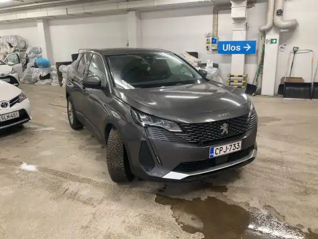 Harmaa Maastoauto, Peugeot 3008 – CPJ-733