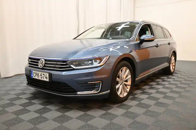 Sininen Farmari, Volkswagen Passat – CPK-574