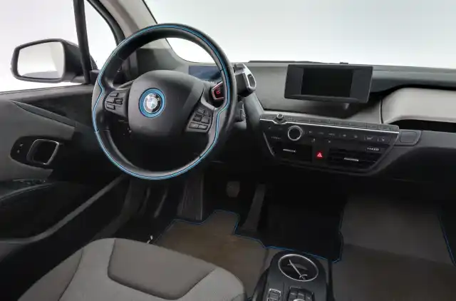 Valkoinen Viistoperä, BMW i3 – CPK-942