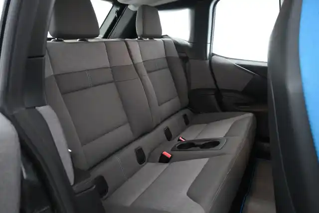 Valkoinen Viistoperä, BMW i3 – CPK-942