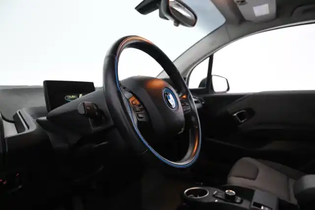 Valkoinen Viistoperä, BMW i3 – CPK-942