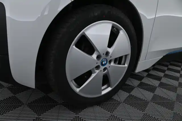 Valkoinen Viistoperä, BMW i3 – CPK-942