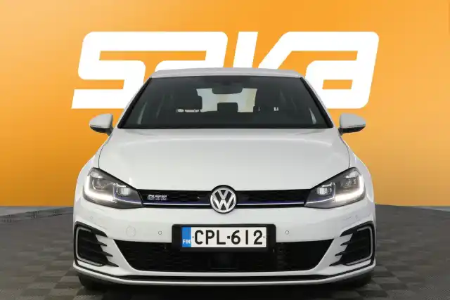 Valkoinen Viistoperä, Volkswagen Golf – CPL-612