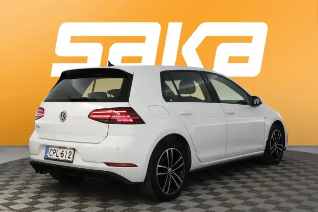 Valkoinen Viistoperä, Volkswagen Golf – CPL-612