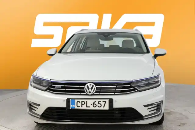 Valkoinen Farmari, Volkswagen Passat – CPL-657