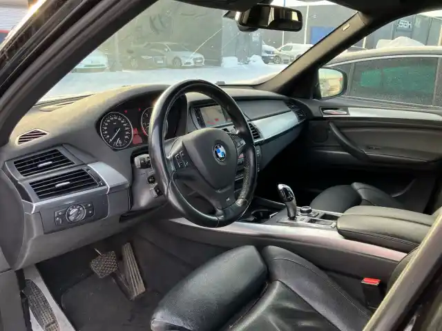 Musta Farmari, BMW X5 – CPN-709