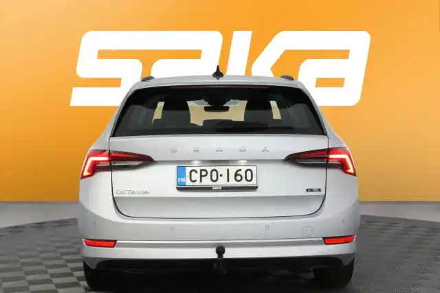 Harmaa Farmari, Skoda Octavia – CPO-160