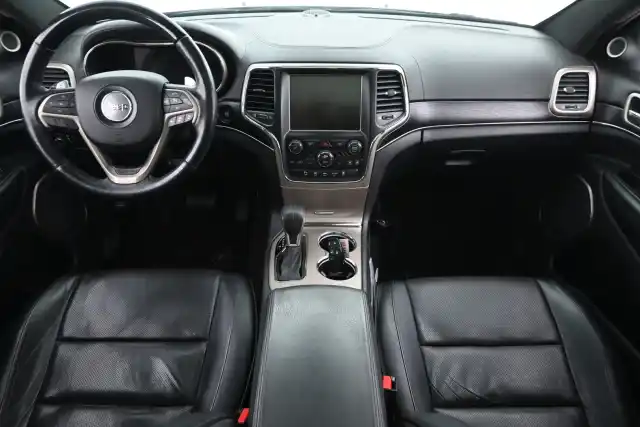 Musta Maastoauto, Jeep Grand Cherokee – CPO-566