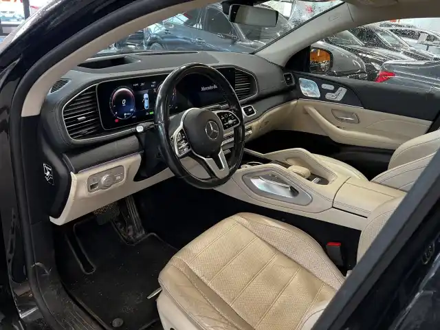 Musta Maastoauto, Mercedes-Benz GLE – CPO-597