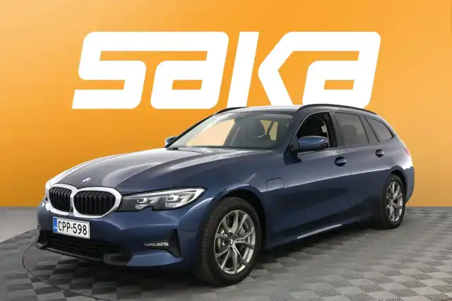 Sininen Farmari, BMW 330 – CPP-598