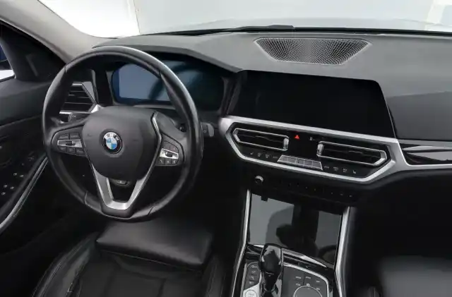Sininen Farmari, BMW 330 – CPP-598