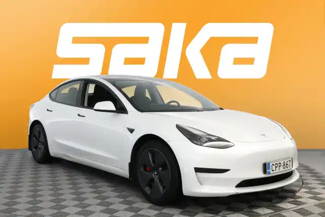 Valkoinen Sedan, Tesla Model 3 – CPP-867