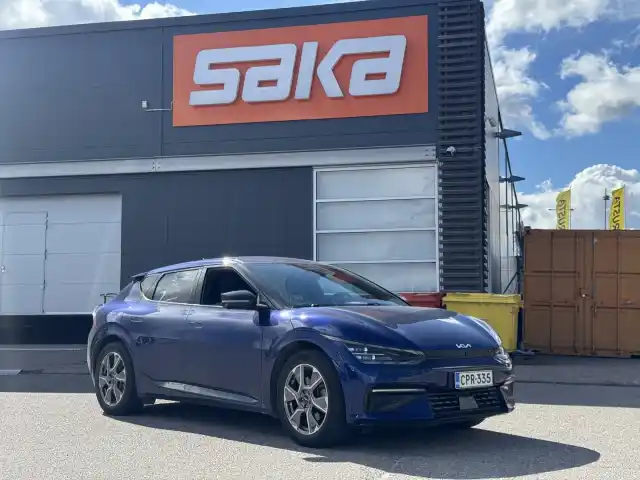 Sininen Maastoauto, Kia EV6 – CPR-335