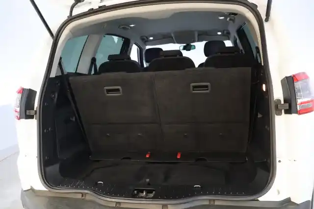 Valkoinen Tila-auto, Ford S-Max – CPS-243