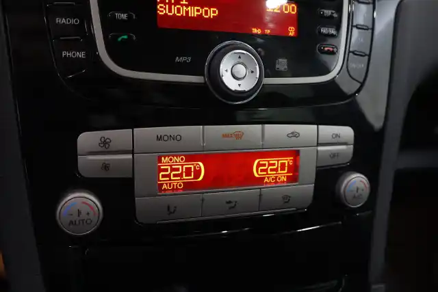 Valkoinen Tila-auto, Ford S-Max – CPS-243