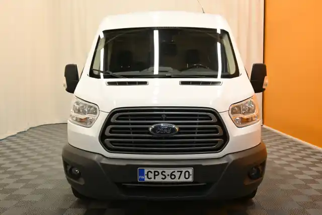 Valkoinen Pakettiauto, Ford Transit – CPS-670