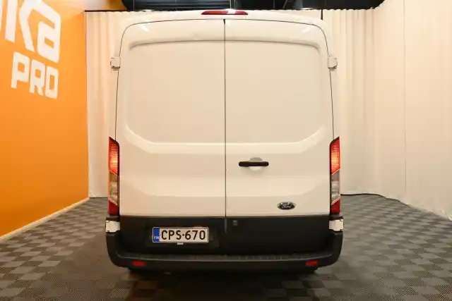 Valkoinen Pakettiauto, Ford Transit – CPS-670