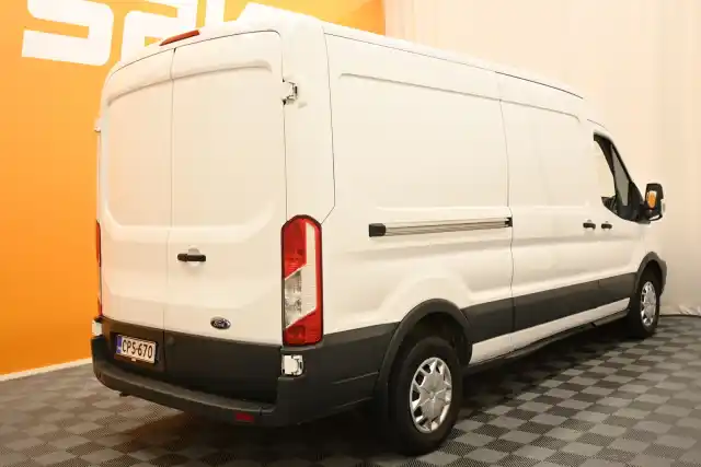 Valkoinen Pakettiauto, Ford Transit – CPS-670