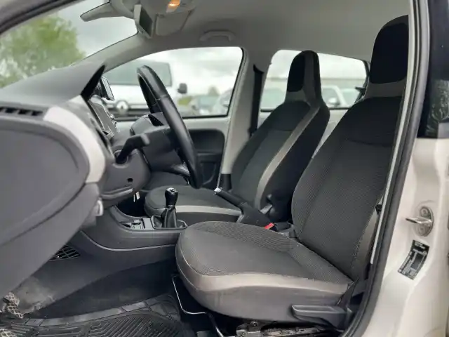 Valkoinen Viistoperä, Volkswagen up! – CPT-317