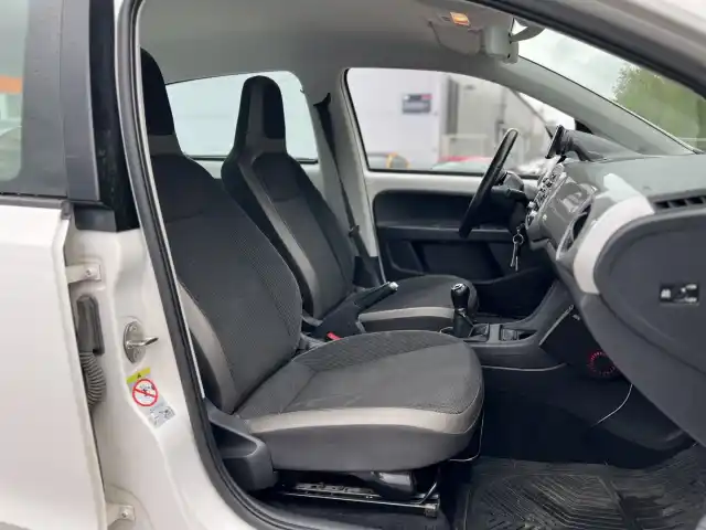 Valkoinen Viistoperä, Volkswagen up! – CPT-317