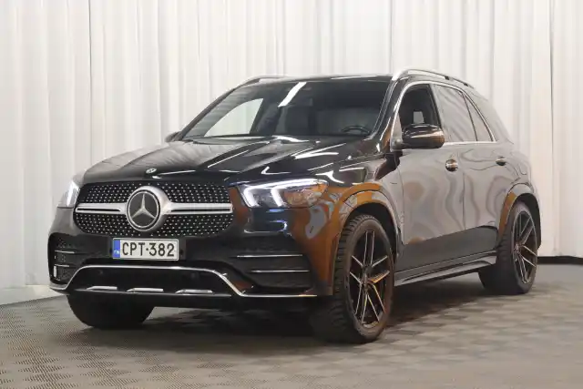 Musta Maastoauto, Mercedes-Benz GLE – CPT-382